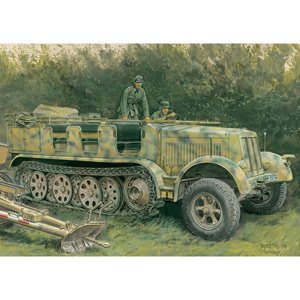 画像1: サイバーホビー[CH6794] 1/35 ドイツSd.Kfz.7 8tハーフトラック1943年生産型（スマートキット） (1)