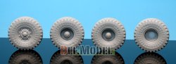 画像2: DEF.MODEL[DW35034]M923A1 ビッグフット AT-2A 自重変形タイヤ（イタレリ用）