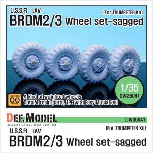 画像1: DEF.MODEL[DW35041]BRDM-2/3 自重変形タイヤ（トランぺッター用） (1)