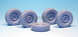 画像3: DEF.MODEL[DW35046]ドイツ ウニモグ Lkw 2t 自重変形タイヤ（レベルキット用）