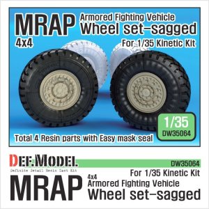 画像1: DEF.MODEL[DW35064]アメリカ MRAP M-プロ 自重変形タイヤセット（キネティック用） (1)