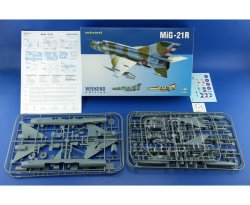 画像2: エデュアルド [EDU84123]1/48 MiG-21R(ウィークエンド)