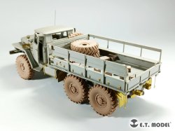 画像7: E.T.MODEL[P35-116]1/35 ロシアURAL-4320軍用ラック用自重変形タイヤセット(トランペッター用)