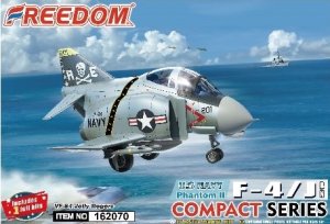 画像1: フリーダムモデルキット[FRE162070]コンパクトシリーズ：F-4J ファントムII 米海軍 「VF-84 ジョリーロジャーズ」 (1)
