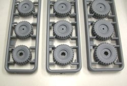 画像2: IBG[PB35020]　1/35 加・シボレーC15TA装甲４輪トラック