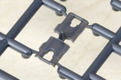 画像3: ラウペンモデル[RM35-005]1/35陸上自衛隊10式戦車用連結可動式生産第2ロット（C2）ゴムパッドつき