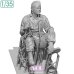 画像3: SOL MODEL[MM1040]1/35 WWII アメリカ陸軍 双眼鏡を持つ車両乗員 (3)