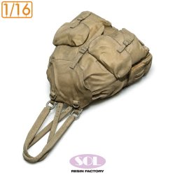 画像4: SOL MODEL[MM1050]1/16 WWII ドイツ Sd.Kfz.250/3軽装甲無線車用 リュックサックセット(5個入)