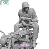 SOL MODEL[MM882]1/35 WWII ドイツ KS750用乗員＃2 後席に乗る兵士(SOL MODEL用)