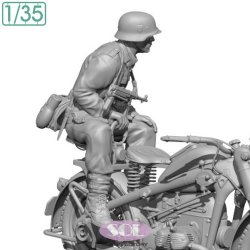 画像2: SOL MODEL[MM882]1/35 WWII ドイツ KS750用乗員＃2 後席に乗る兵士(SOL MODEL用)