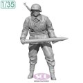 SOL MODEL[MM897]1/35 WWII ドイツ 対戦車砲兵 装填手2