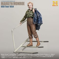 画像2: エクスプラス 1/8スケール マリリン・モンロー (U.S.O. ツアー 1954)