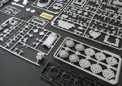 画像9: ピッグモデル[PIG35-010]1/35 T-34/122 ("D" 自走砲) 第183工場
