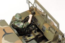 画像3: タミヤ[TAM35342] 1/35 アメリカ M792 ガマゴート 野戦救急車