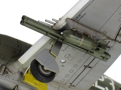 画像7: タミヤ[TAM60769]1/72 P-47D サンダーボルト“レイザーバック”