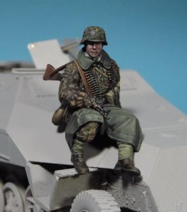 画像1: The Bodi[TBO35223]1/35 WW.II ドイツ武装親衛隊Sd.Kfz251クルー パート5 (1)