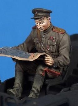 画像2: The Bodi[TBO35025]1/35 ウィリス・ジープ用ソ連軍将校(ドライバーと政治将校2体)セット (タミヤ用)