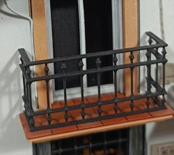 画像2: VG DioModels[VG64101]1/35 汎用 鉄格子柵付きバルコニー