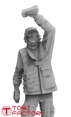 画像9: トリファクトリー[MF-37A]1/32 現用 アメリカ海軍空母甲板作業員 機体クリーニング