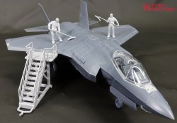 画像15: トリファクトリー[MF-39A]1/32 現用 アメリカ空軍F-35クリーニングクルーセット2&階段セット