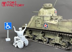 画像5: トリファクトリー[MF-53A]1/24 現用 「ホットショット」車いすの男&標識看板