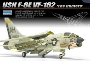 画像2: アカデミー[AM12521]1/72 F-8E クルセイダー "VF-162 ザ・ハンター (2)