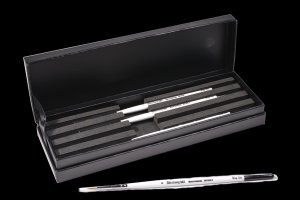画像1: AKインタラクティブ[ABT850]マルタコリンスキー筆8本セットケース付き (1)