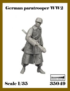 画像1: アルデンヌミニチュア[AR35049]1/35 WWII ドイツ パンツァーファウストを持つ降下猟兵(1体入) (1)