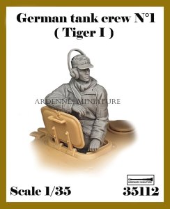 画像1: アルデンヌミニチュア[AR35112]1/35 WWII ドイツ タイガーI重戦車の戦車兵No.1 装填手 (1)
