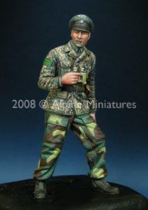 画像2: Alpine Miniatures[AM35066]1/35 武装SS戦車兵将校(1944-1945) (2)