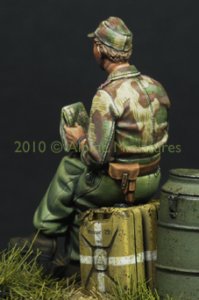 画像5: Alpine Miniatures[AM35099]1/35 ドイツ戦車兵将校　夏服(２ヘッド付) (5)