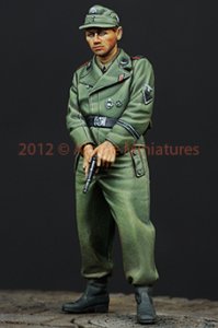 画像3: Alpine Miniatures[AM35146]1/35 ピストルを持つ武装親衛隊戦車兵 (3)