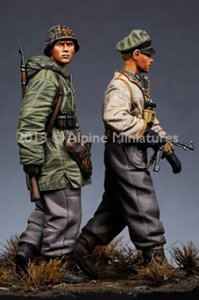 画像3: Alpine Miniatures[AM35153]1/35 独　武装親衛隊擲弾兵セット(2体) (3)
