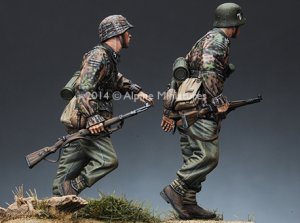 画像4: Alpine Miniatures[AM35168]1/35武装親衛隊歩兵 M42迷彩スモック (4)