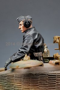 画像5: Alpine Miniatures[AM35174]1/35 武装親衛隊装甲部隊指揮官(革ジャケット着用)2体セット (5)