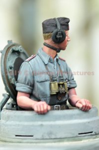 画像11: Alpine Miniatures[AM35265]1/35 WWII 独 ドイツ陸軍 夏場の戦車兵セット(2体セット) (11)