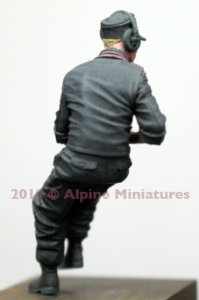 画像7: Alpine Miniatures[AM35264]1/35 WWII 独 ドイツ陸軍 腕まくりしたうで夏場の戦車兵#2 (7)