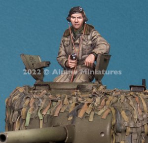 画像2: Alpine Miniatures[AM35296]1/35 WWII イギリス陸軍戦車長＃1 マイクを持つ戦車長 (2)