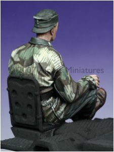 画像3: Alpine Miniatures[AM35029]1/35 SdKfz 251 ドライバー (3)