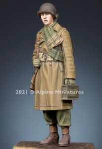 画像2: Alpine Miniatures[AM35294]1/35 WWIIアメリカ陸軍 予備弾薬箱を運ぶ射撃助手 冬 (2)