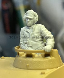 画像11: Alpine Miniatures[AM35315]1/35 WWII ドイツ キューポラにもたれる戦車指揮官 (11)