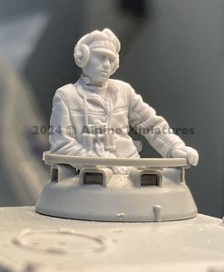 画像12: Alpine Miniatures[AM35315]1/35 WWII ドイツ キューポラにもたれる戦車指揮官 (12)