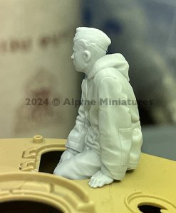 画像15: Alpine Miniatures[AM35316]1/35 WWII ドイツ ハッチに腰掛ける戦車兵 (15)