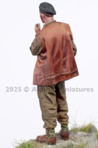画像8: Alpine Miniatures[AM35327]1/35 WWII イギリス連邦陸軍 戦車兵将校 (8)