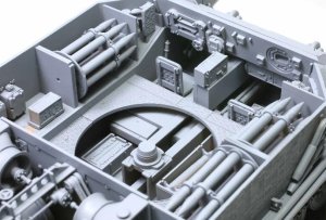 画像4: アミュージングホビー[AMH35A051]1/35 ティーガー(P) 003 (フルインテリア) (4)