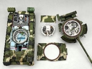 画像4: アミュージングホビー[VICAMU35A060]1/35 T-80U主力戦車(フルインテリア) (4)