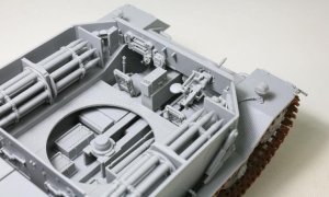 画像8: アミュージングホビー[AMH35A061]1/35 ドイツ重戦車 ティーガー(P)試作車 フルインテリア (8)