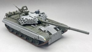 画像2: アミュージングホビー[AMH35A069]1/35 ポーランド 主力戦車 PT-91 トファルディ (2)