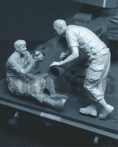 画像3: Bravo6[B6-35317]1/35 ベトナム戦争 米 「我が小隊のマスコット」子犬を抱える兵士 (3)