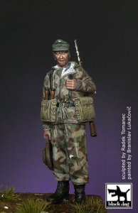 画像2: BLACK DOG[F35020]1/35WWII独 国防軍 兵士 1944 (2)